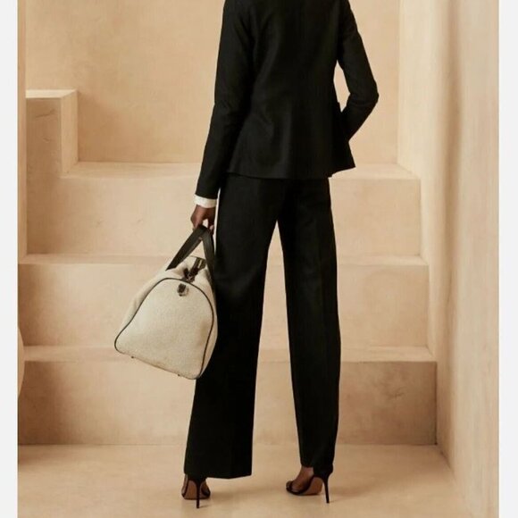 Banana Republic SOLD OUT Wide-Leg Size 4 Wool Black Pants MSRP $130 - Picture 2 of 6